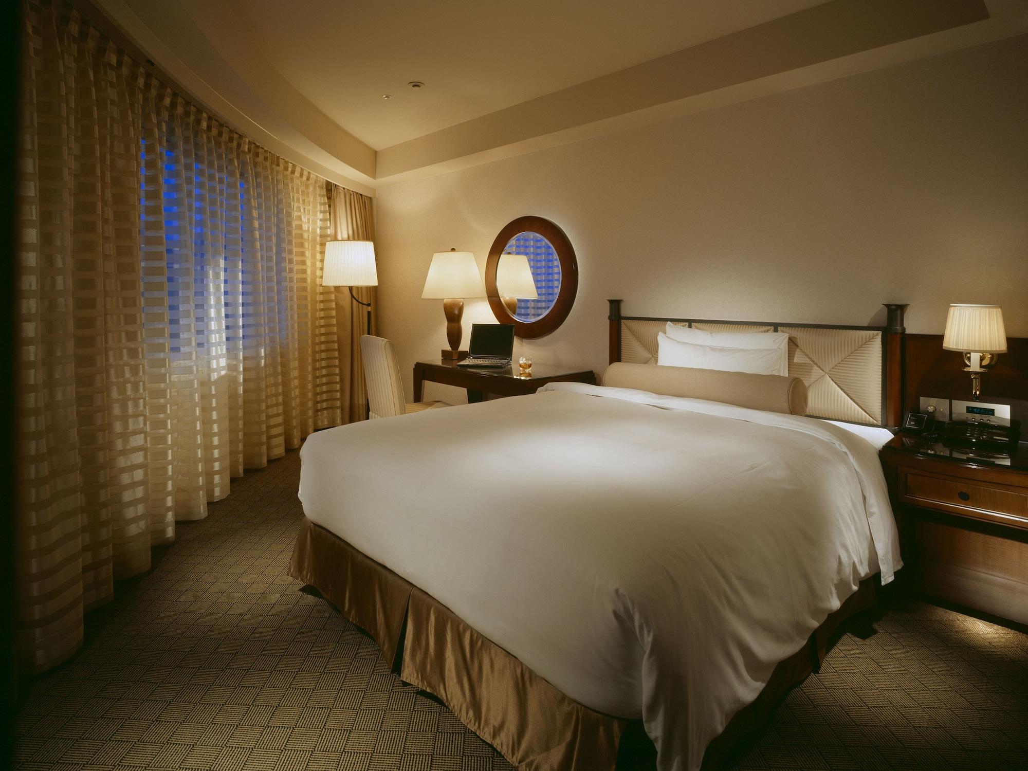 Miyako Hotel Gifu Nagaragawa Kültér fotó A bedroom at the Four Seasons Hotel