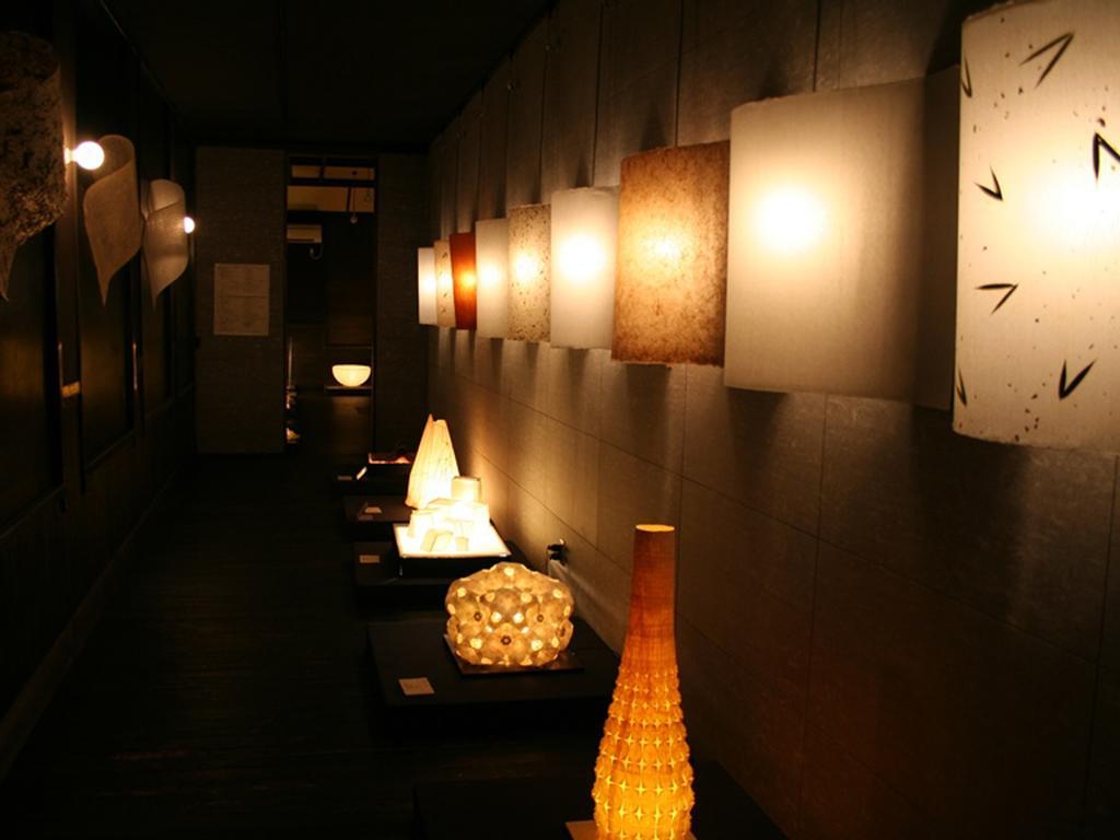 Miyako Hotel Gifu Nagaragawa Kültér fotó A view of the interior of the gallery